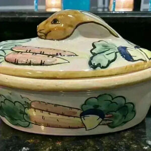 VINTAGE Tureen; Lidded Rabbit Casserole Tureen, Gailstyn-Sutton; tiny chip